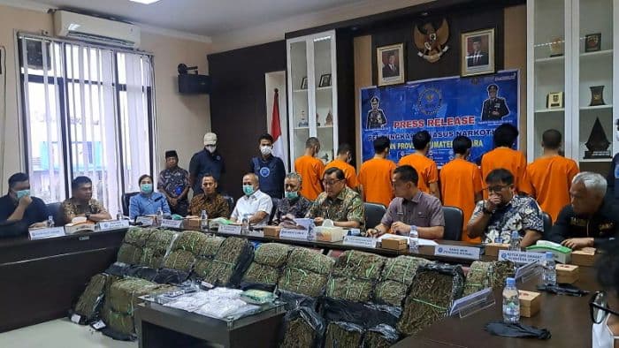 bnnp_sumut_sita_1416_kg_ganja_dan_hampir_2_kg_sabu_selama_agustusseptember_2026