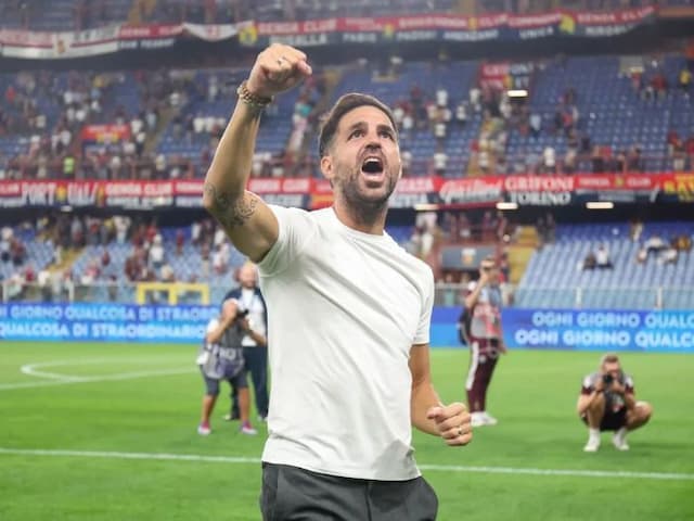como_kalahkan_stuttgart_31_di_liga_champions_cesc_fabregas_ukir_sejarah_baru