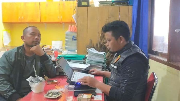 kadis_kp3_samosir_dilaporkan_dugaan_pelanggaran_uu_ite