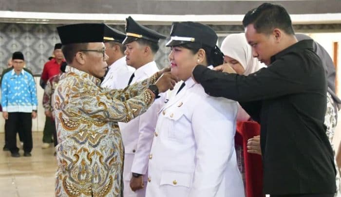 lantik_23_pejabat_masinton_tekankan_profesionalisme_dan_respons_cepat_
