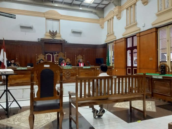 mantan_pejabat_pt_inalum_dihukum_tujuh_tahun_penjara