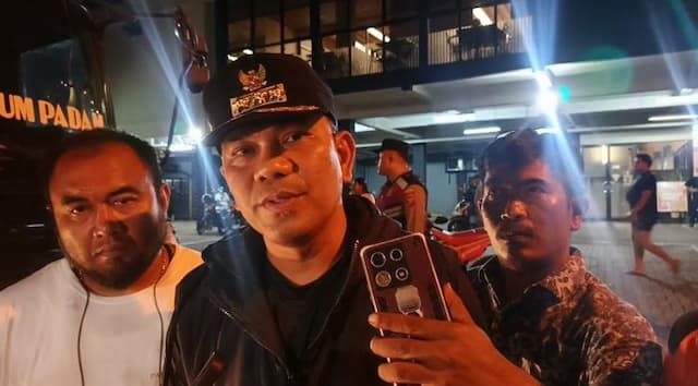 rumah_yang_terbakar_di_jalan_talawi_medan_sudah_lima_tahun_tak_dihuni