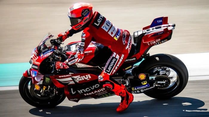 marc_marquez_ancam_jorge_martin_apakah_aprilia_akan_terapkan_team_order_di_motogp_2026_
