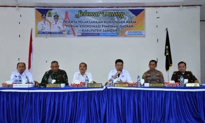 bupati_vandiko_instruksikan_antisipasi_menyeluruh_jelang_natal_dan_tahun_baru_di_samosir