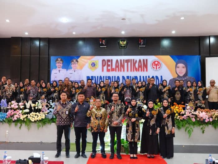 dekranasda_labusel_20252030_dilantik_bupati_fery_sahputra_dorong_umkm_naik_kelas