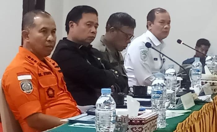 komisi_v_dpr_ri_gelar_rapat_tanggap_darurat_bencana_di_tapteng_dorong_percepatan_pemulihan