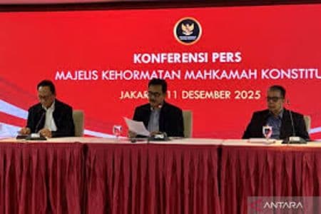 mkmk_keabsahan_suhartoyo_sebagai_ketua_mk