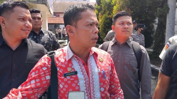 pemko_siantar_akan_tertibkan_dan_tata_ulang_parkir_di_sekitar_eks_gedung_iv_pasar_horas