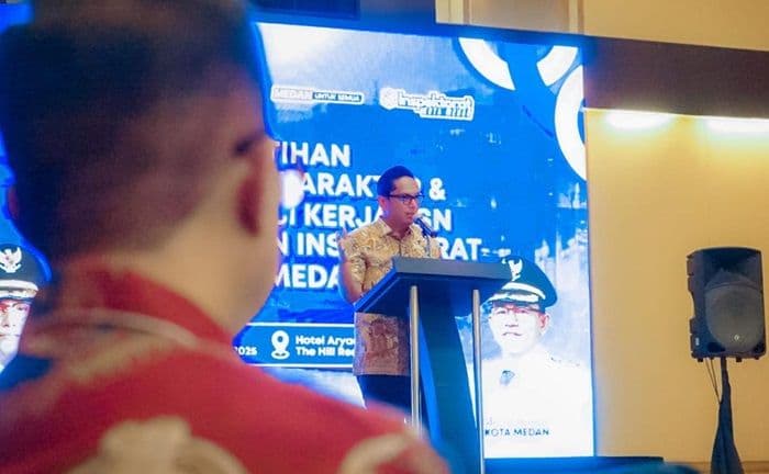 wali_kota_medan_tegaskan_asn_harus_tingkatkan_integritas_dan_profesionalisme