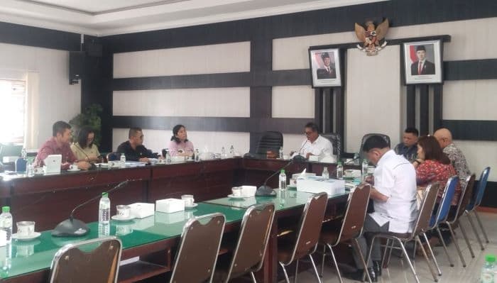 bapemperda_dprd_simalungun_tekankan_keseriusan_opd_bahas_17_ranperda_2026