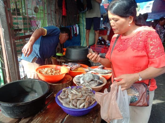 harga_ikan_laut_dan_cabai_merah_keriting_di_pasar_tradisional_laguboti_stabil