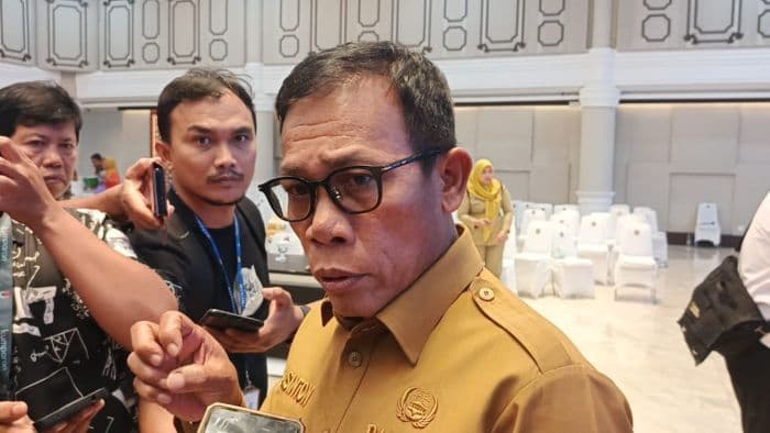 hentikan_pembukaan_areal_sawit_di_tapteng_bupati_masinton_pasaribu_kita_ganti_tanaman_lain