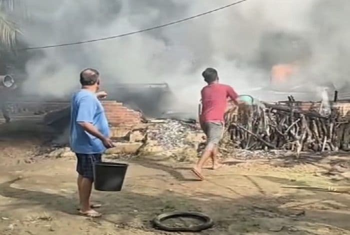 rumah_warga_di_salapian_langkat_terbakar_diduga_akibat_korsleting_listrik