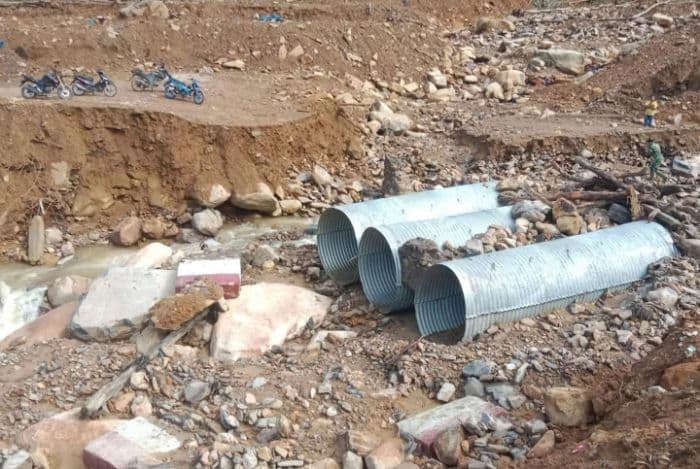 jembatan_armco_baru_di_tapian_nauli_tapteng_roboh_diterjang_banjir