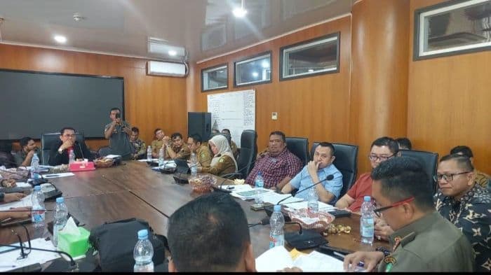 kadis_perkim_medan_tegaskan_pembongkaran_billboard_pt_sumo_sudah_sesuai_sop
