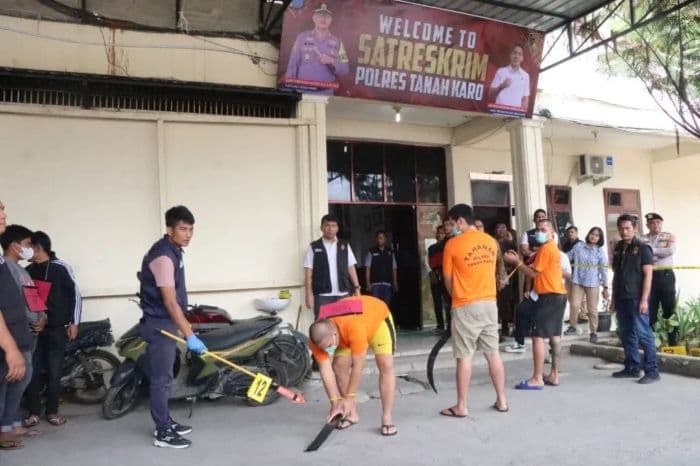 rekonstruksi_kasus_penganiayaan_robby_peranginangin_polisi_peragakan_24_adegan