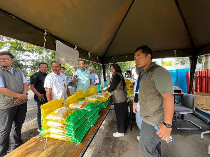 sambut_ramadan_pemprov_sumut_dan_bulog_gelar_gerakan_pasar_murah_serentak_di_29_titik