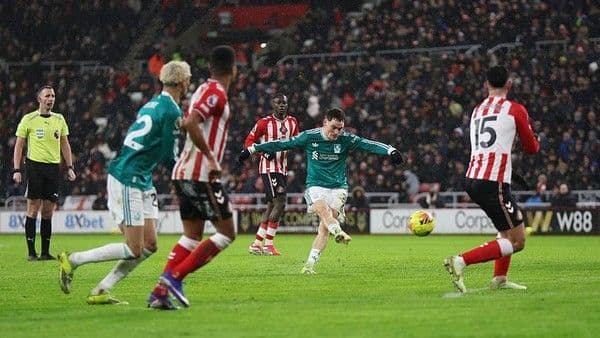 van_dijk_cetak_gol_tunggal_liverpool_taklukkan_sunderland_10