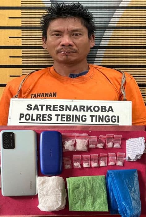 polres_tebing_tinggi_ungkap_sabu_yang_disimpang_di_kandang_hewan