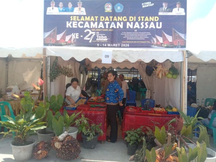 hut_toba_ke27_pameran_hasil_bumi_16_kecamatan_dan_lomba_tradisional_batak