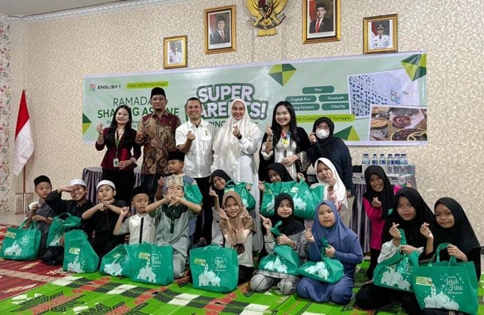 sharing_as_one_di_medan_sunggal_bangkitkan_semangat_belajar_anak_kurang_mampu