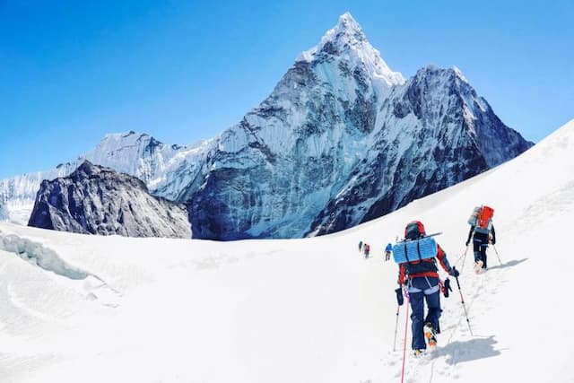 musim_pendakian_everest_dibuka_ancaman_serac_intai_jalur_utama