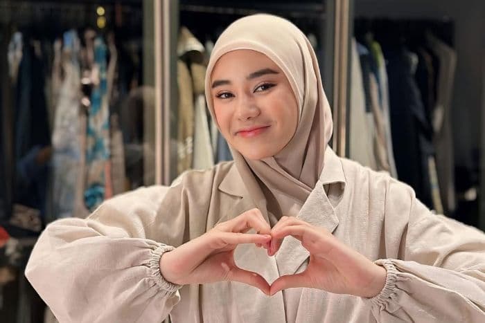 clara_shinta_cabut_gugatan_cerai_pilih_berdamai_dengan_suami_usai_mediasi
