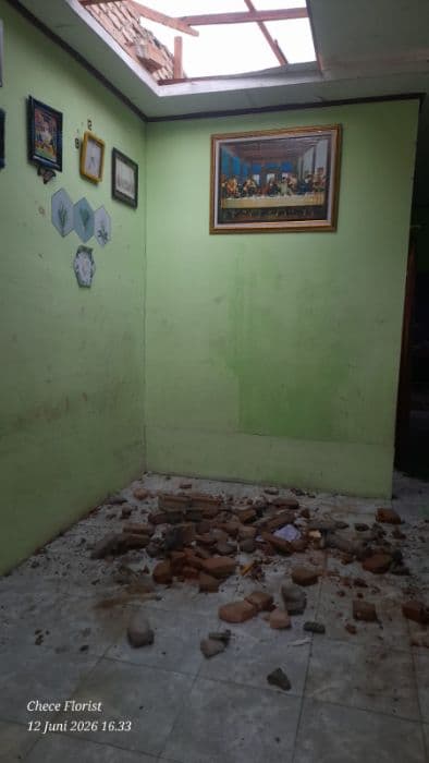 puluhan_rumah_rusak_diterjang_angin_kencang_di_sidikalang
