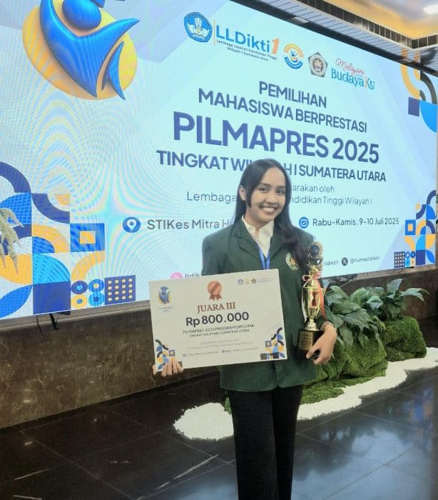 kembangkan_aplikasi_pembelajaran_pajak_mahasiswi_vokasi_usu_raih_juara_3_pilmapres_sumut_