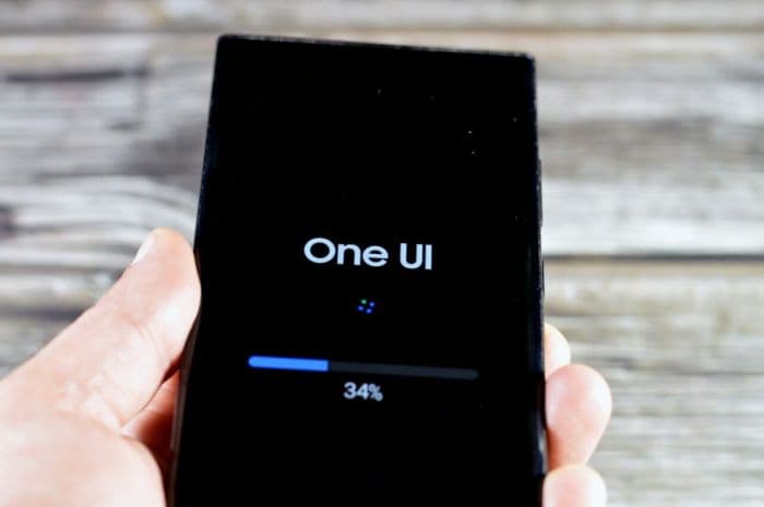 samsung_hadirkan_fitur_ai_untuk_deteksi_voice_phishing_di_one_ui_8