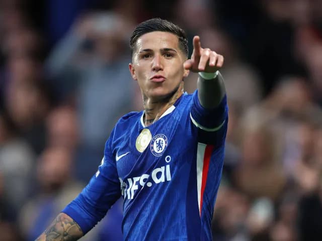 chelsea_pangkas_harga_enzo_fernandez_man_city_diberi_tenggat