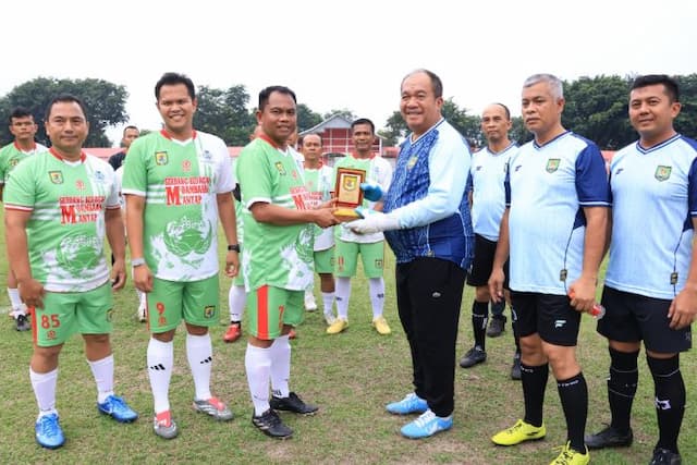 forkopimda_asahan_menang_21_atas_korpri_sergai_di_laga_eksibisi