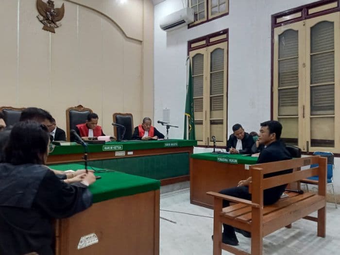 dugaan_korupsi_dana_bantuan_banjir_eks_kadinsos_samosir_dituntut_4_tahun