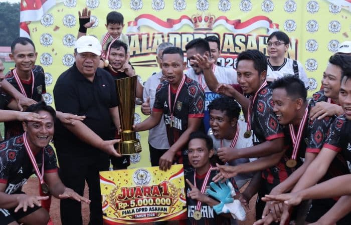 kisaran_timur_b_juara_piala_ketua_dprd_asahan_turnamen_antar_kecamatan