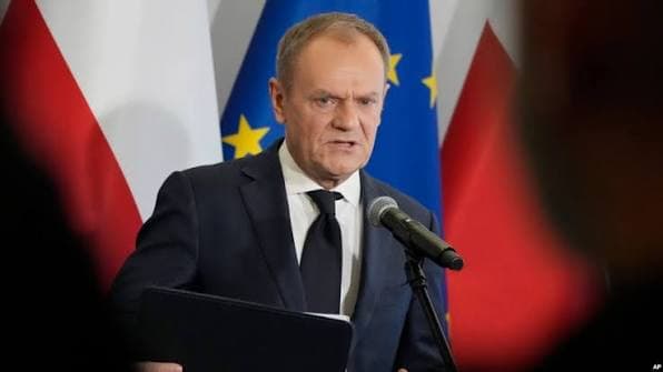 pm_polandia_donald_tusk_dan_menteri_pertahanan_jadi_target_ancaman_pembunuhan