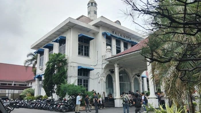 rehabilitasi_balai_kota_pematangsiantar_telan_anggaran_rp9886_juta_akses_disabilitas_disiapkan