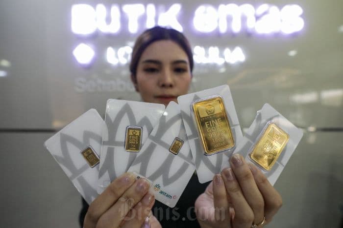 harga_emas_melemah_tapi_diproyeksikan_naik_hingga_2026