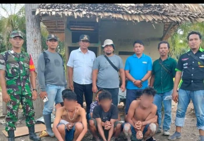 unit_intel_kodim_0209labuhanbatu_tangkap_enam_pengedar_sabu_di_sei_sentang