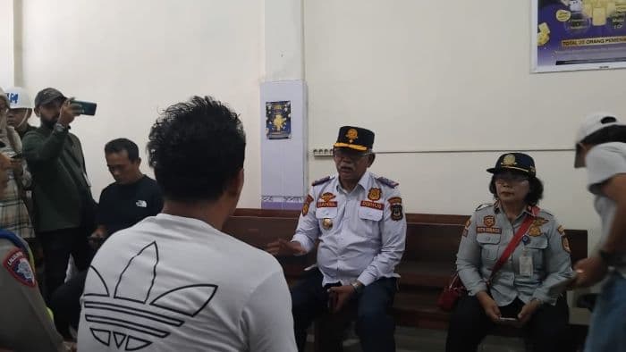 pemko_siantar_wajibkan_angkutan_umum_masuk_terminal_tanjung_pinggir
