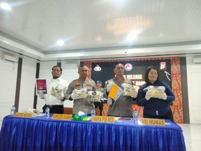 polisi_gagalkan_pengiriman_8_kg_sabu_di_asahan_kurir_dijanjikan_upah_rp20_juta