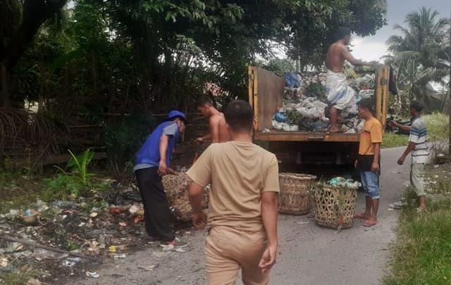 sampah_menggunung_di_jalan_kopi_binjai_dprd_soroti_kesadaran_warga