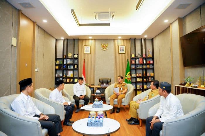 wali_kota_rico_waas_gandeng_islah_cetak_generasi_muda_pecinta_al_quran