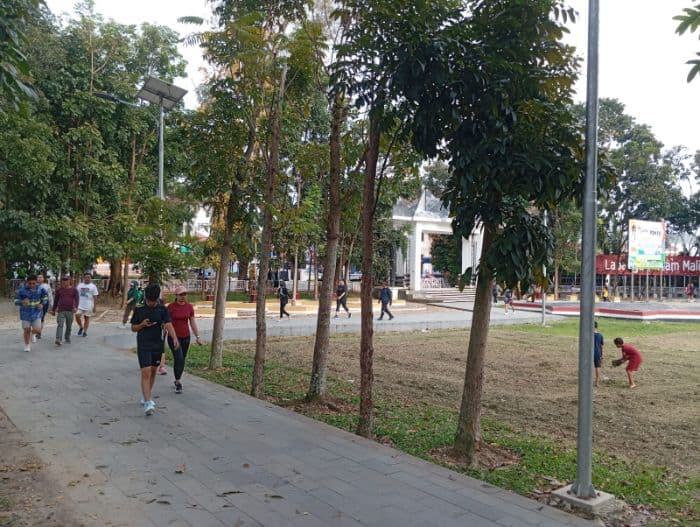 olahraga_masyarakat_pematangsiantar_lebih_memilih_lapangan_adam_malik_dibanding_taman_bunga