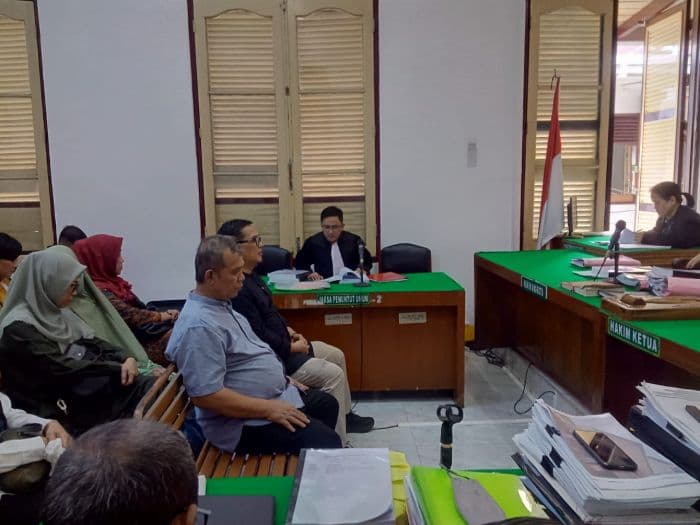 ppk_pengadaan_apd_covid19_di_dinkes_sumut_dituntut_5_tahun_penjara