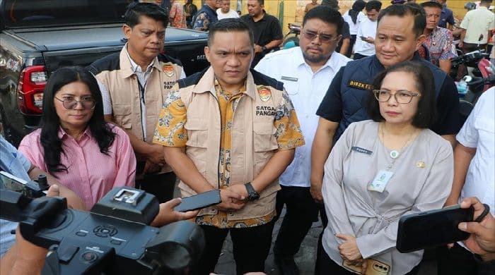 jelang_imlek_dan_ramadan_satgas_pangan_polri_sidak_pasar_simpang_limun_medan