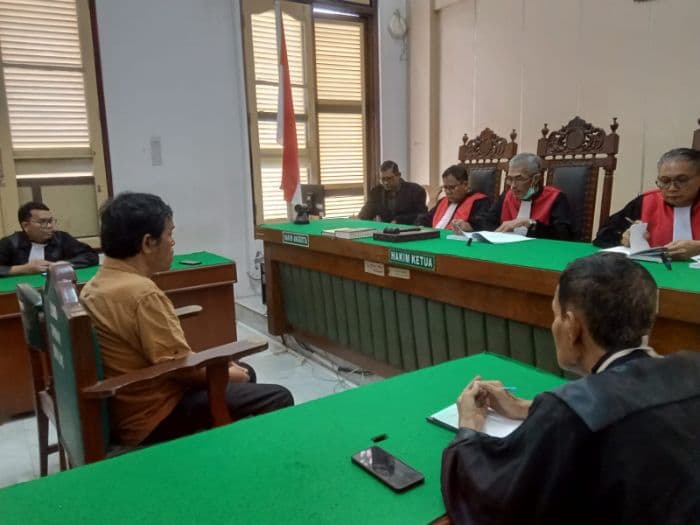 korupsi_dana_bos_dan_spp_mantan_bendahara_smkn_1_pancur_batu_divonis_dua_tahun_penjara