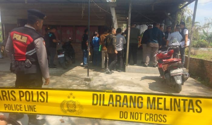 polisi_tak_hadirkan_seluruh_tersangka_rekonstruksi_kasus_pembakaran_mobil_di_kisaran_ricuh_