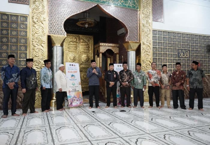 281_masjid_di_sumut_dibuka_24_jam_untuk_pemudik_lebaran_