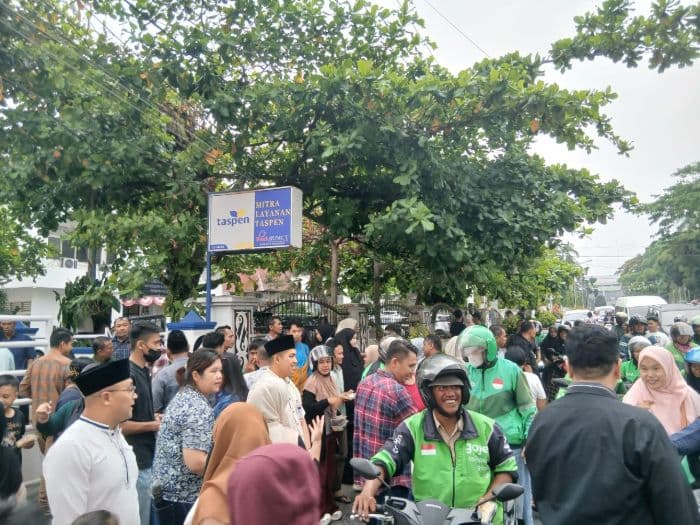 bank_sumut_siantar_bagikan_500_takjil_ramadan_libatkan_umkm_nasabah