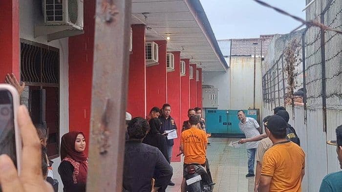 polisi_gelar_pra_rekonstruksi_pembunuhan_di_medan_40_adegan_diperagakan_di_tiga_tkp